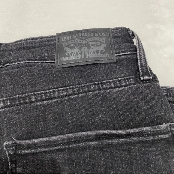 LEVI’S Women’s 721 High Rise Skinny Jeans - distressed black, size W29 L28 - Picture 6 of 12